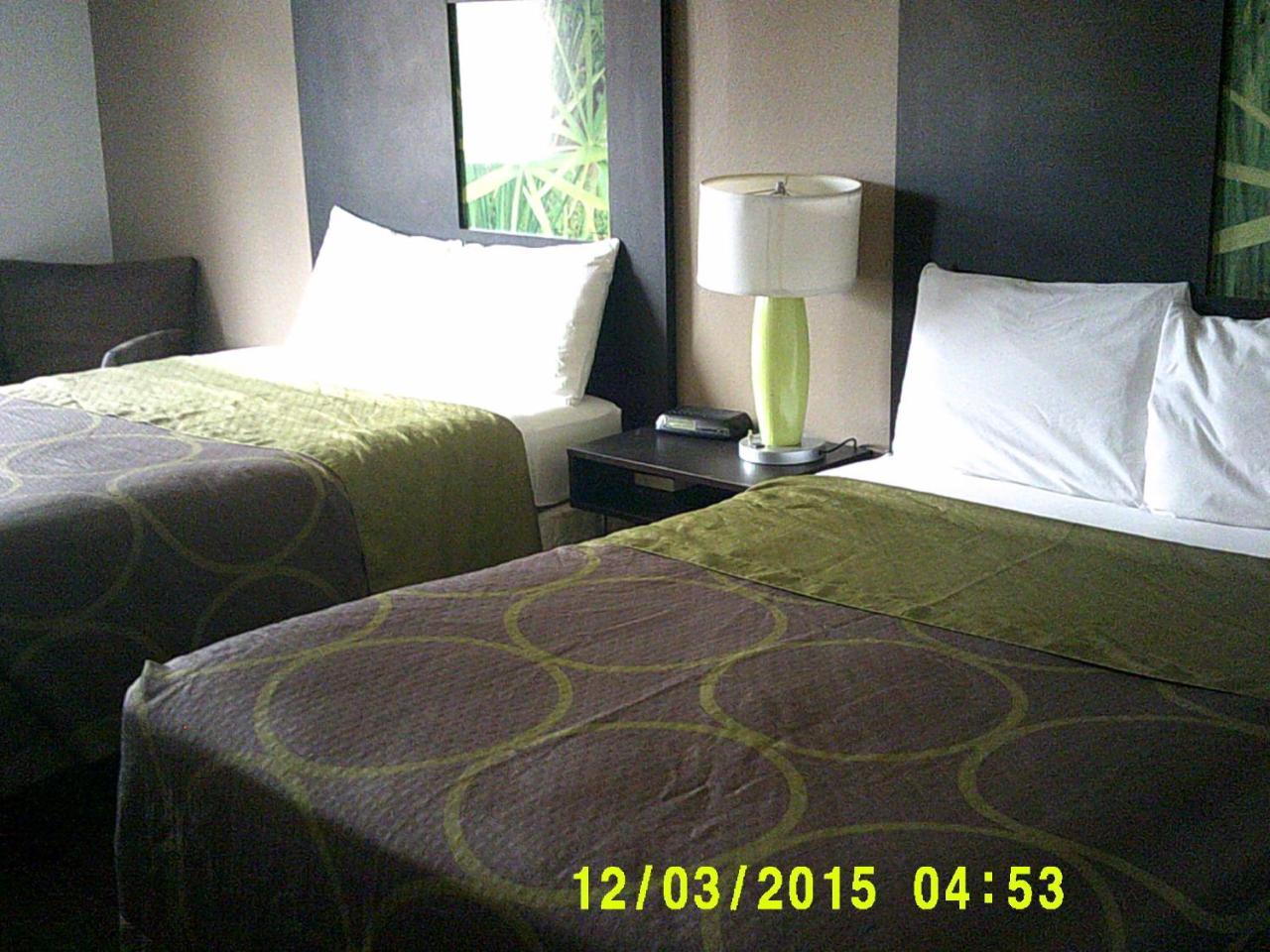 Super 8 By Wyndham Rapid City Rushmore Rd Bagian luar foto